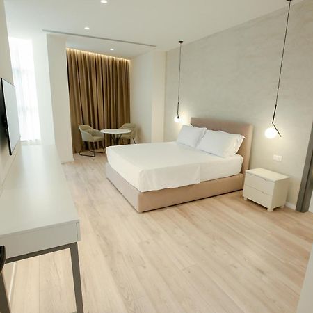 Nos Luxury Rooms Shkodër Esterno foto