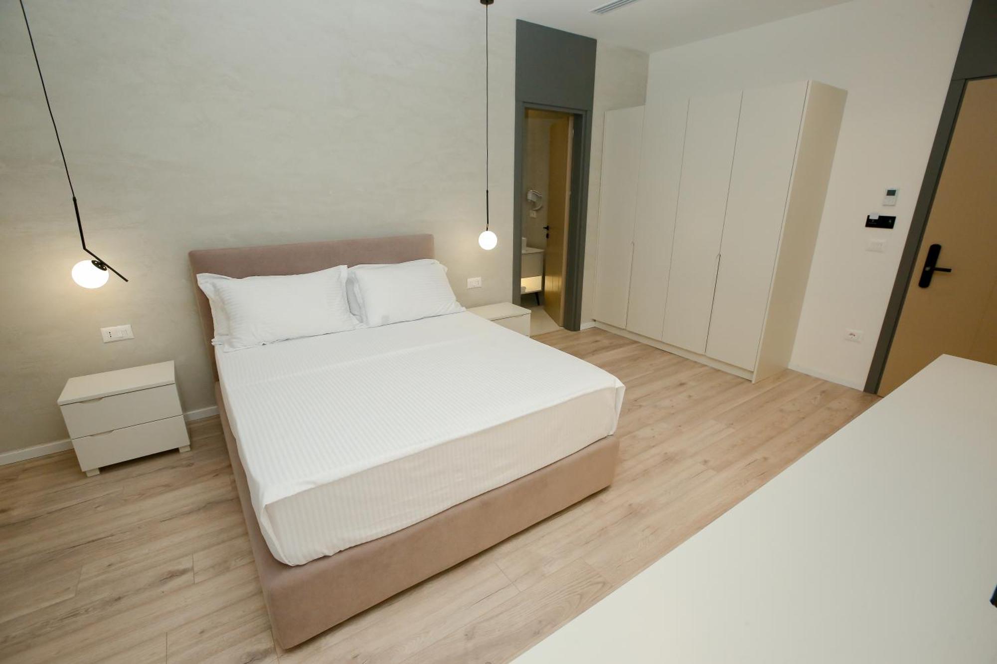 Nos Luxury Rooms Shkodër Esterno foto