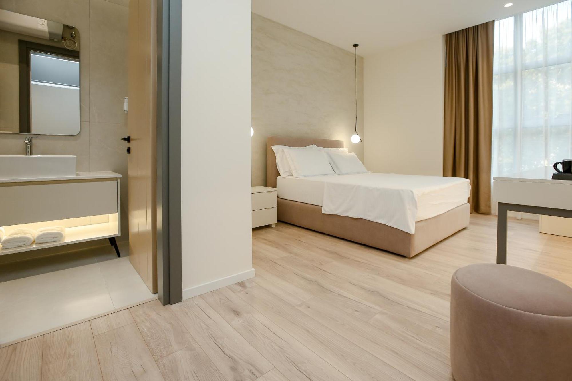 Nos Luxury Rooms Shkodër Esterno foto